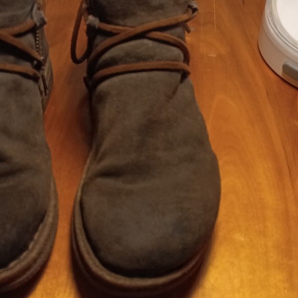 Born Women's Ankle Bootie Size 6 - Picture 7 of 10